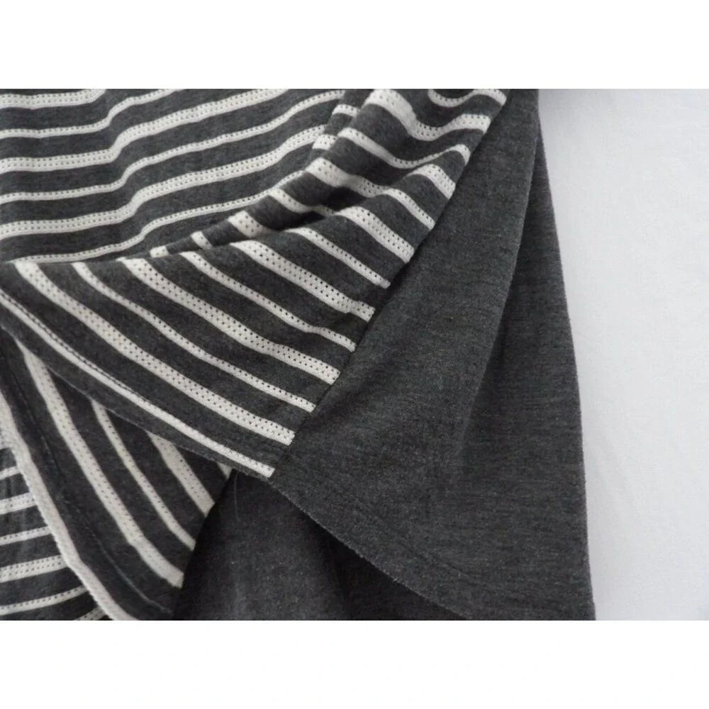 MINE Top Womens‎ Medium Loose Fit Stripe Gray Short Sleeve Relaxed Fit